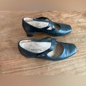 Black MaryJane heels